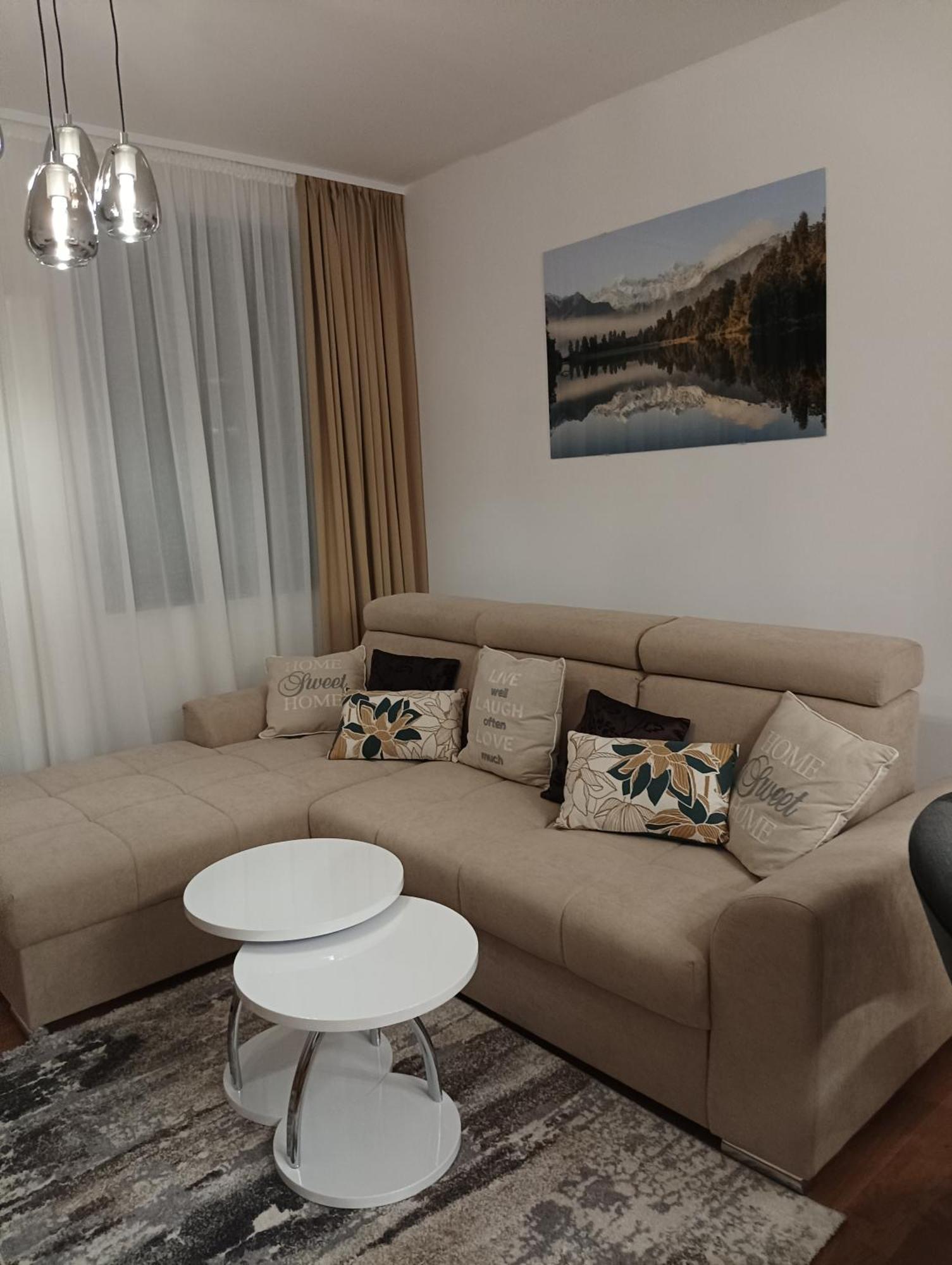 Apartment Gita *
